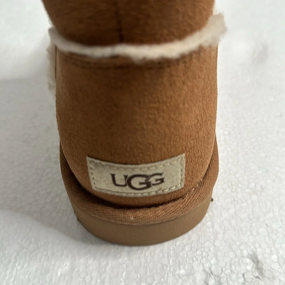 Ugg women classic short spill seam tan brown boot size 10new warm fall winter